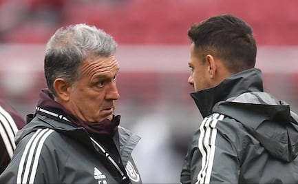 Gerardo Martino critica a 'Chicharito' Hernández, "Nadie juega porque es el goleador histórico"