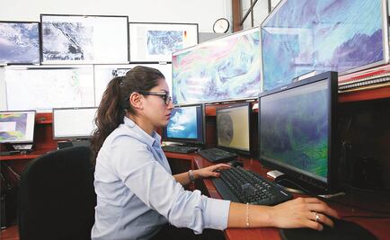 Mantienen alerta en 10 estados del país por 'Carlos'