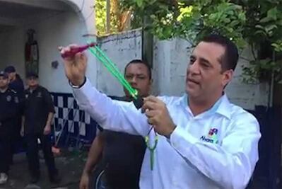 Desmantelan a policías de Alvarado, Veracruz; les dan resorteras