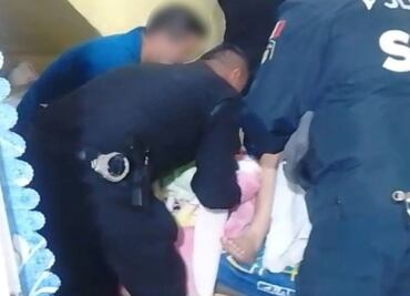 Policías de la SSC ayudan en el nacimiento de una bebé en domicilio de Tláhuac