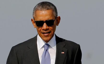 FBI no debe guiarse por "insinuaciones" en caso Clinton, dice Obama 