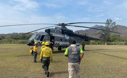 Helicóptero de Guardia Nacional se suma a combates de incendios forestales en Veracruz
