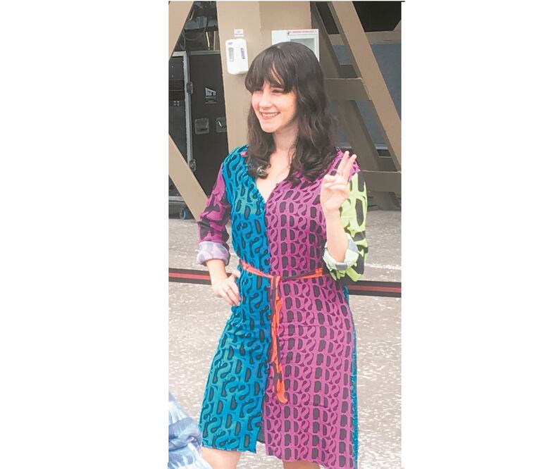 La cantante ofreció un acústico en vivo y firmó autógrafos a sus fans. Foto/ EVELYN MAZÓN. EL UNIVERSAL