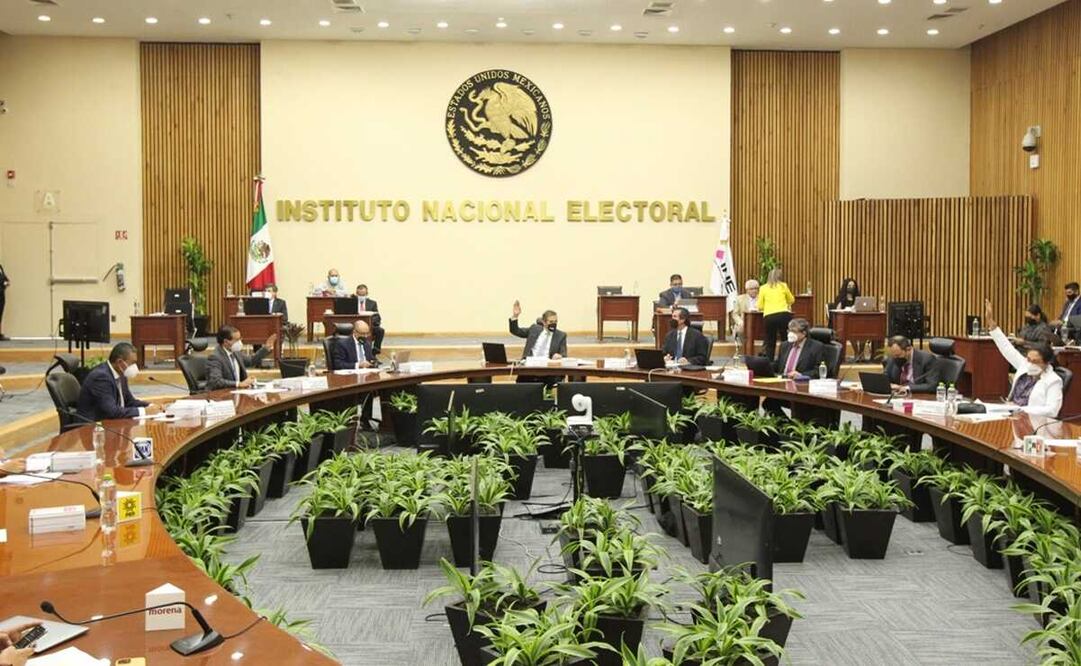 El experto en materia electoral puntualizó una serie de supuestas irregularidades que detectó durante el examen realizado el pasado 7 de marzo. Foto: Twitter @malaraotaola 