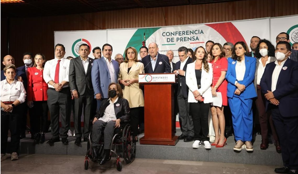 "Esta situación nos obliga a cuestionar y pedir una explicación de en dónde se encuentran estos elementos de nuestras Fuerzas Armadas". Foto: especial