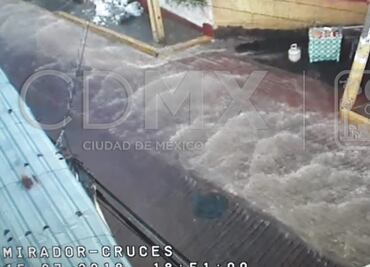 Reportan dos bajadas de agua y lluvia ligera en la CDMX