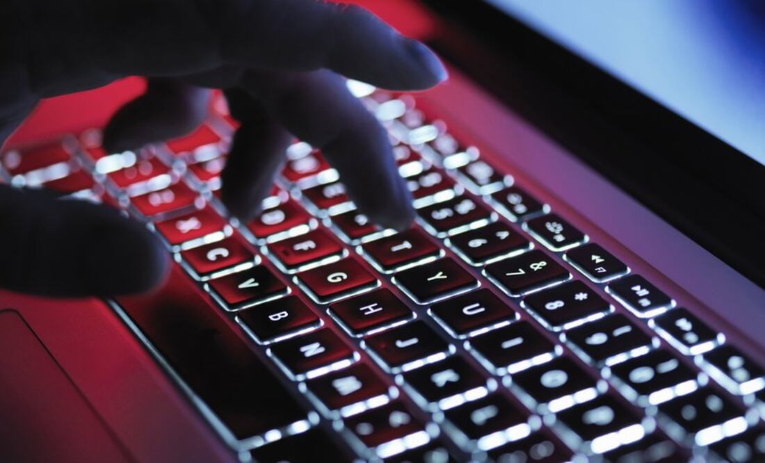 Se trata de una serie de ataques cibernéticos a varios sitios web de los departamentos gubernamentales y bancarios de este país, que en ocasiones han llevado al colapso total de su sistema.