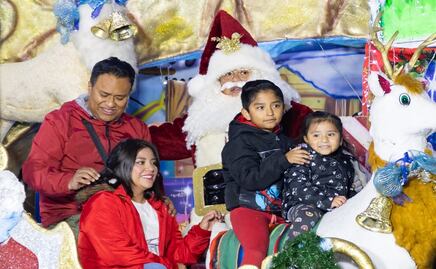 Santa Claus en el Monumento a la Revolución: sueños, deseos y fotos navideñas