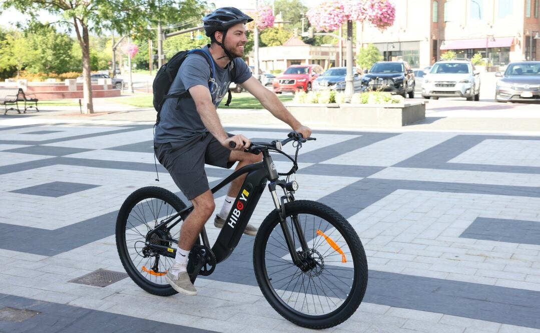 Rodada literaria en el Bosque de Chapultepec. Foto: Unsplash