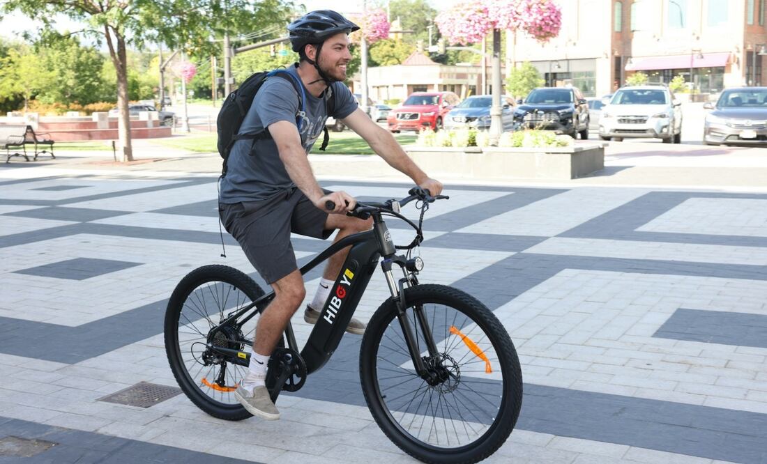 Rodada literaria en el Bosque de Chapultepec. Foto: Unsplash