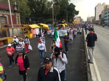 CNTE marcha de la Ciudadela a la Cámara de Diputados