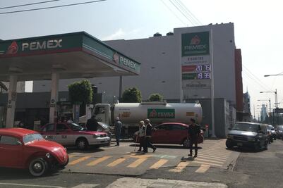 "Hay menos filas en gasolineras", dice Sheinbaum