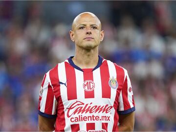 Aficionados de Chivas tunden a Chicharito Hernández; "juega de estorbo y lo domina"