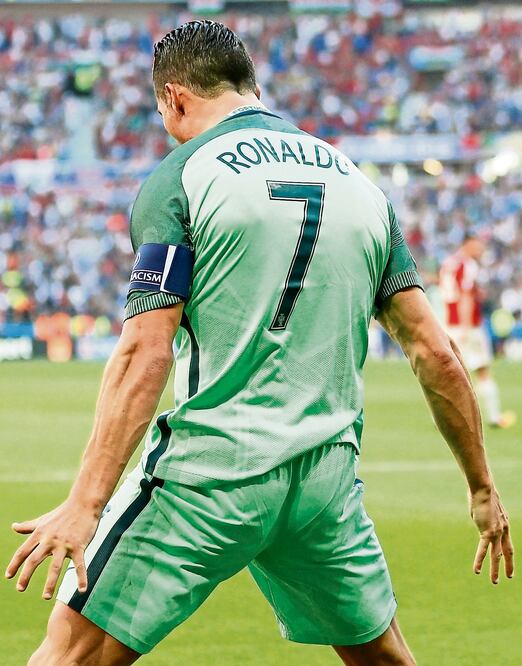 Cristiano Ronaldo anotó dos veces en el duelo contra Hungría (ROBERT PRATTA. REUTERS)
