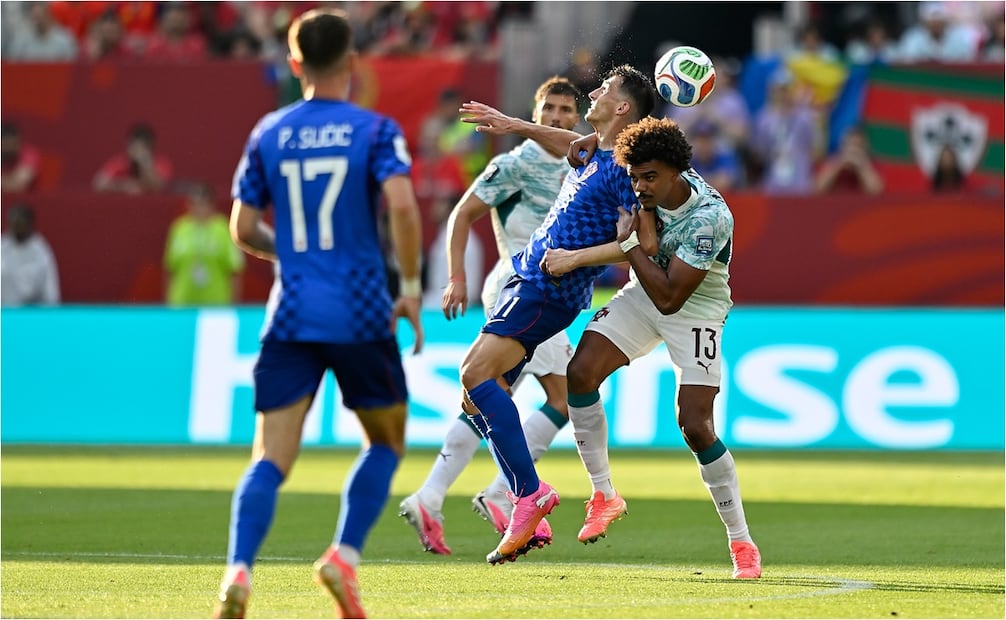 En el juego de Portugal Croacia también hubo una anulación polémica del gol croata del empate por supuesto juera de juego. Crédito: AP