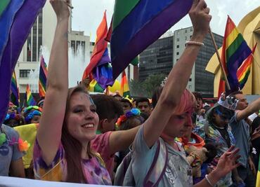 Reporta GCDMX a 120 mil asistentes a la marcha gay