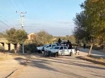 Hallan tres cuerpos colgados de puente en Fresnillo, Zacatecas