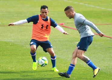 Cruz Azul será campeón con Yotún, aseguran en Perú