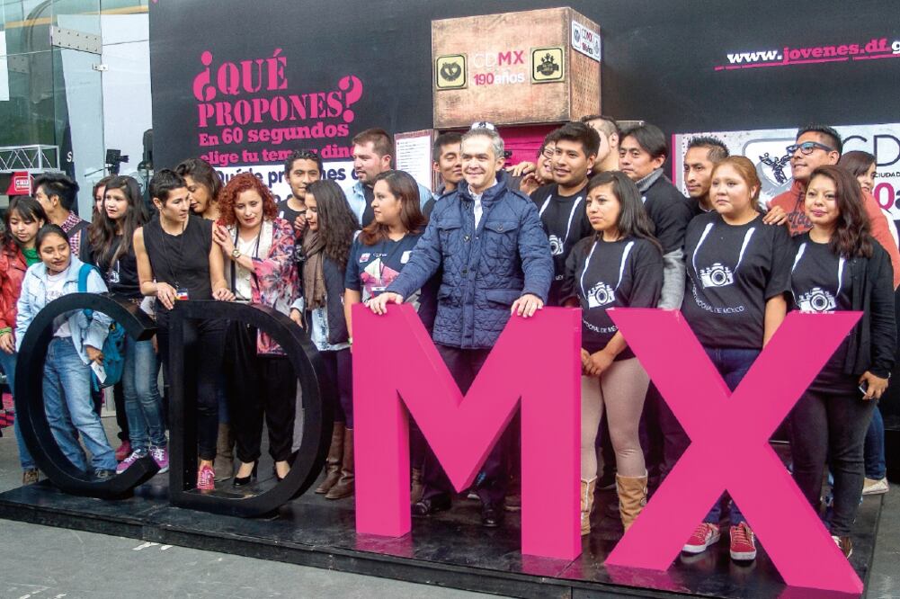 Miguel Ángel Mancera detalló que otra de las facultades que tendrá la administración local es participar de reformas constitucionales (ARCHIVO EL UNIVERSAL)