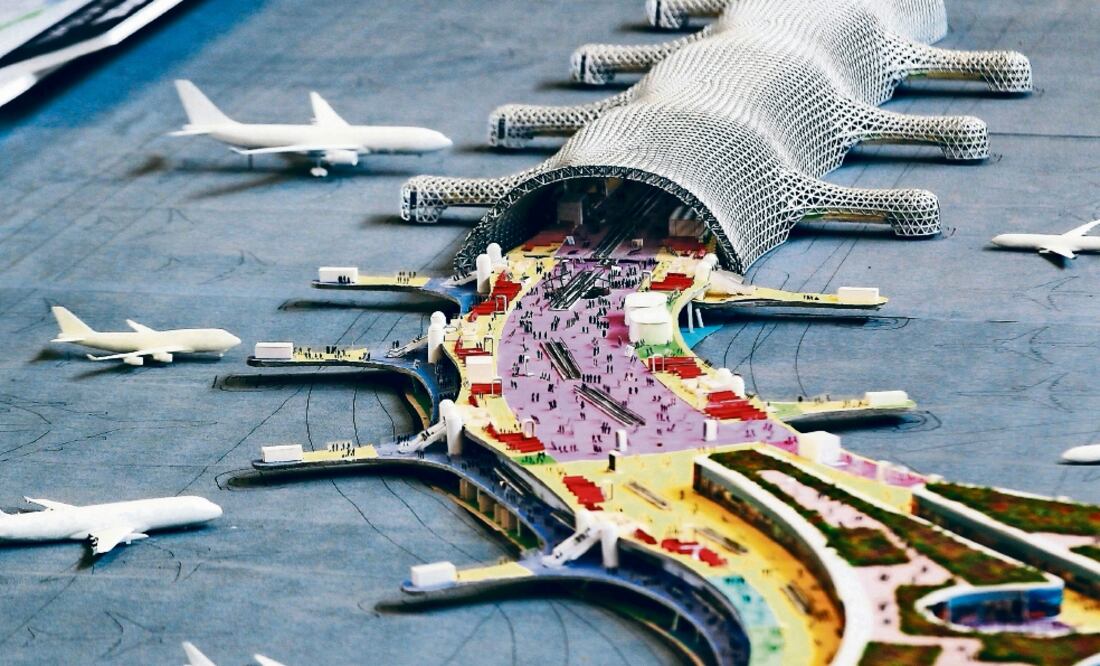 Decisión. El presidente electo, Andrés Manuel López Obrador, ha anunciado que realizará una consulta pública sobre la construcción del aeropuerto. (ARCHIVO EL UNIVERSAL)