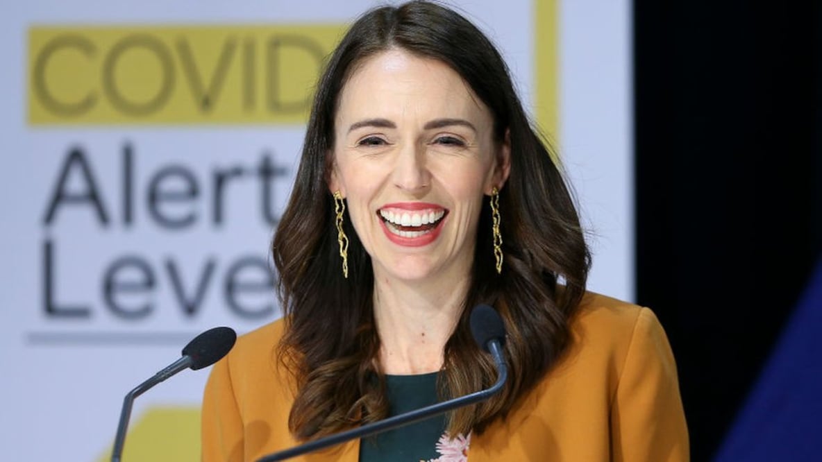 Ardern advirtió este lunes que el país volverá a registrar casos, añadiendo que la eliminación "no es un momento en el tiempo sino un esfuerzo sostenido" (Foto: Getty Images)