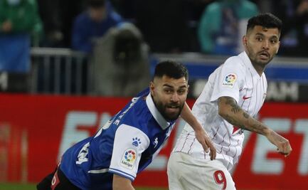 Tecatito Corona sigue sumando minutos y vuelve a ser titular en el empate de Sevilla ante Alavés 