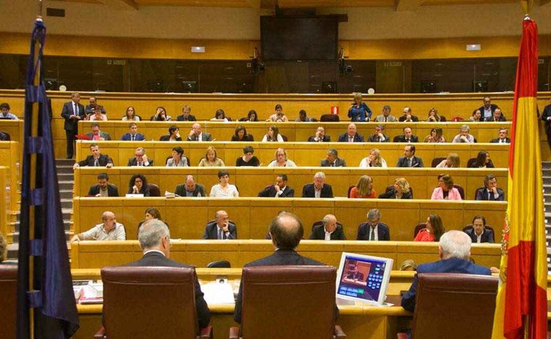 Senado español aprueba medidas para recuperar la legalidad en Cataluña