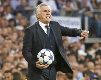 Carlo Ancelotti, cerca de dirigir a la Selección de Italia