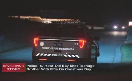 Niño le dispara con un rifle a su hermano durante Navidad en EU