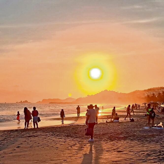 Miles de vacacionistas llegaron al puerto de Acapulco en Semana Santa, por lo que se registró 71.9% de ocupación en casas y hoteles.