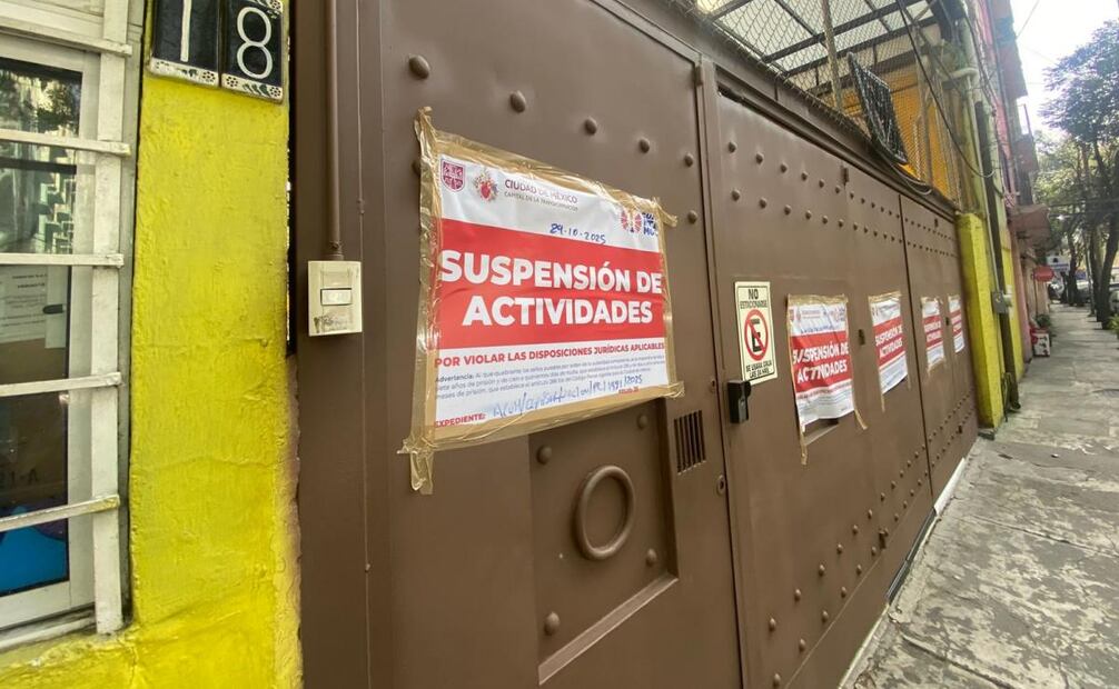A una semana del operativo realizado por autoridades capitalinas en la Casa Hogar “La Casa de las Mercedes”, el inmueble continúa con sellos de suspensión de actividades.
Foto: Juan Carlos Williams