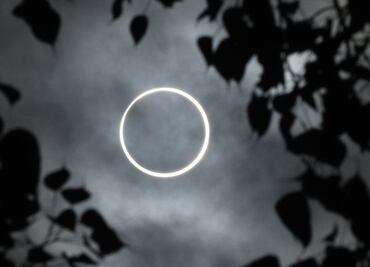 Así se vio el último eclipse de la década: la espectacular imagen del "anillo de fuego"