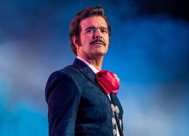 TelevisaUnivision obtiene suspensión para seguir transmitiendo la serie de Chente