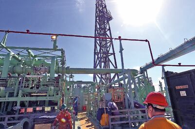 Pemex: Celebración con un cúmulo de pendientes por resolver