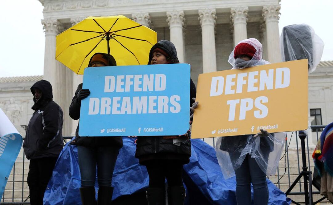 Protesta a favor de continuar con el programa que protege a los soñadores  (Foto: Reuters)