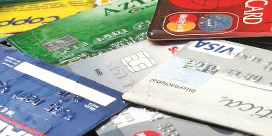 Nada frena la emisión de tarjetas de crédito