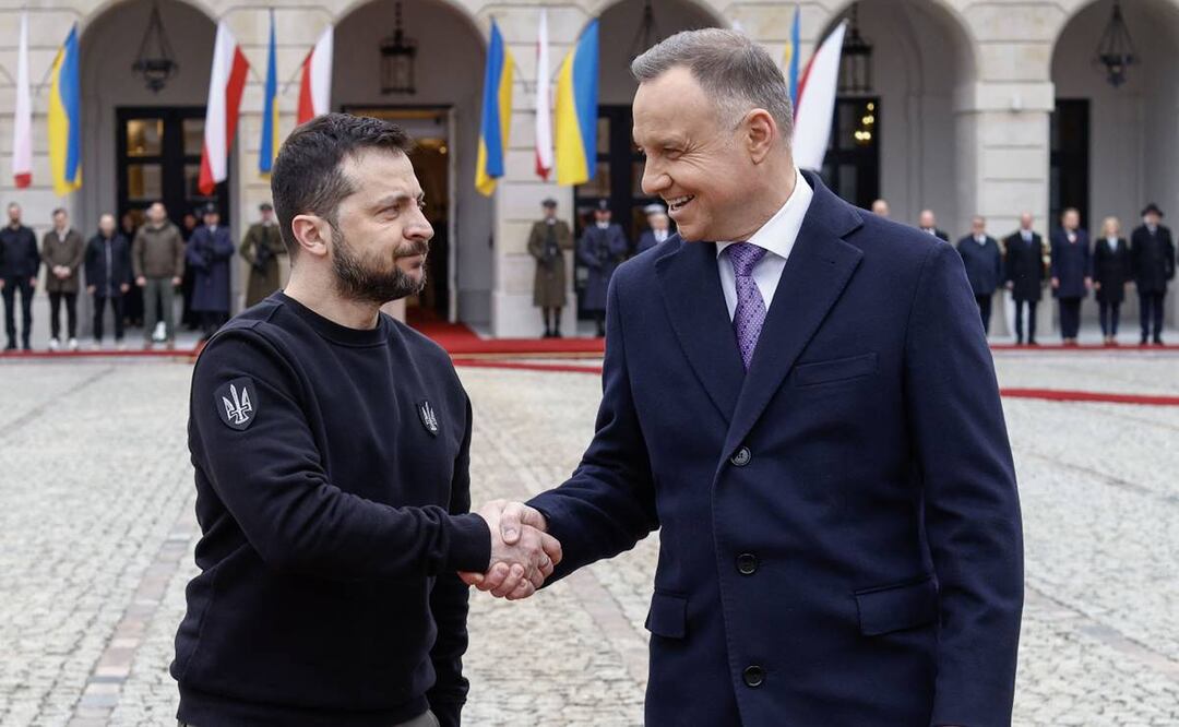 Los presidentes de Ucrania, Volodimir Zelensky, y de Polonia, Andrzej Duda, se reunieron este miércoles en Varsovia. Foto: AFP