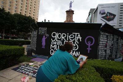 Piden a Sheinbaum conservar Glorieta de las Mujeres que Luchan