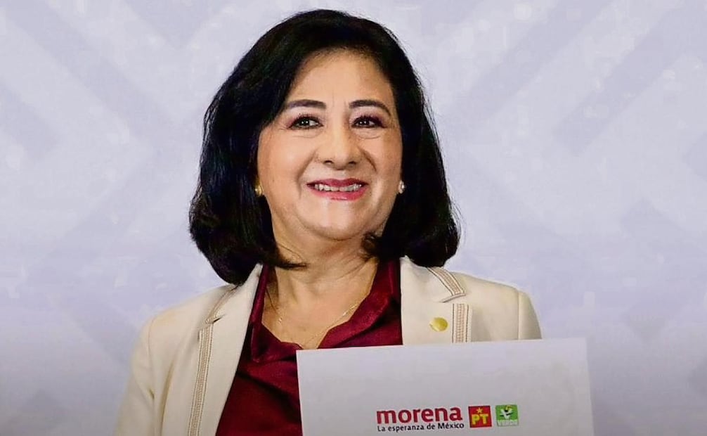 Senadora con licencia.