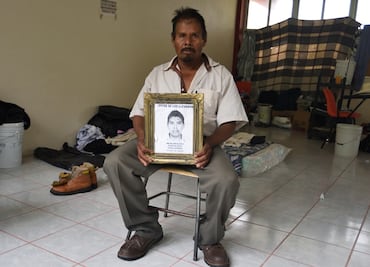 Diabetes y ansiedad, la herencia de la desaparición de los 43 normalistas