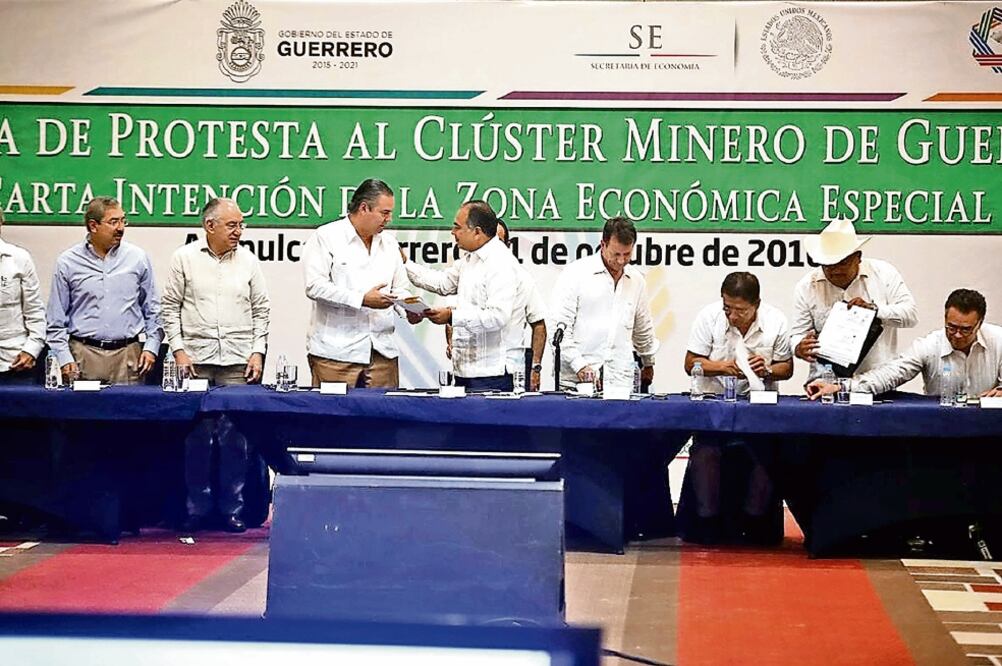 Héctor Astudillo, mandatario local, explicó que se impulsará la región de la Costa Grande mediante la instalación de parques industriales. (FOTO: Especial)