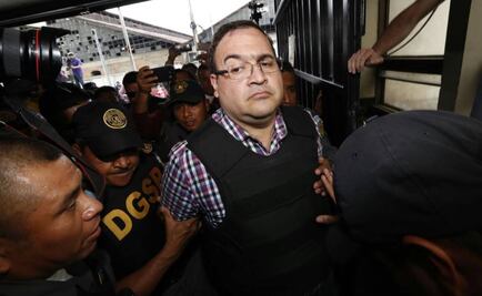 Arriba Javier Duarte a tribunal para audiencia en Guatemala