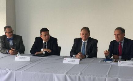 Notarios presentan queja ante CNDH contra la Cofece