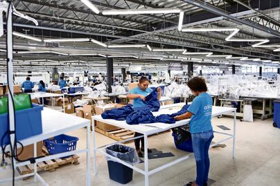 Avala Senado "Ley Silla", que protege a los trabajadores que laboran de pie