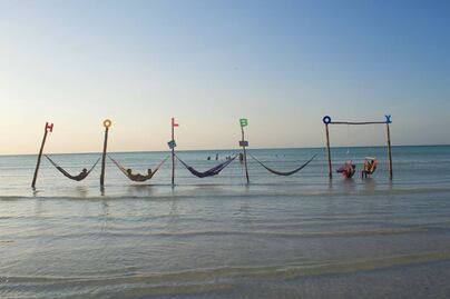 Qué es la 'surada', el fenómeno natural que inundó Isla Holbox