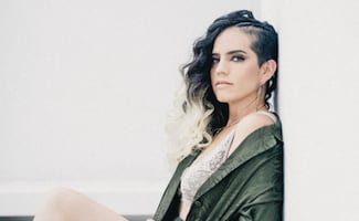 María Bernal arremete contra la IA en la música; cuestiona a quienes "componen" con tecnología