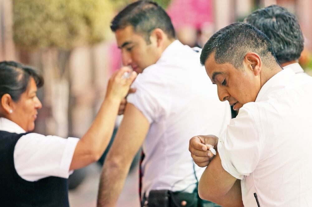 El nuevo método de diagnóstico para la influenza AH1N1 ganó el Premio Nacional de Investigación ISSSTE 2017. Foto: ARCHIVO EL UNIVERSAL