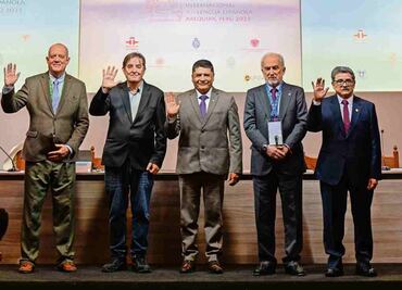 Discusión mancha el inicio del Congreso de la Lengua Española