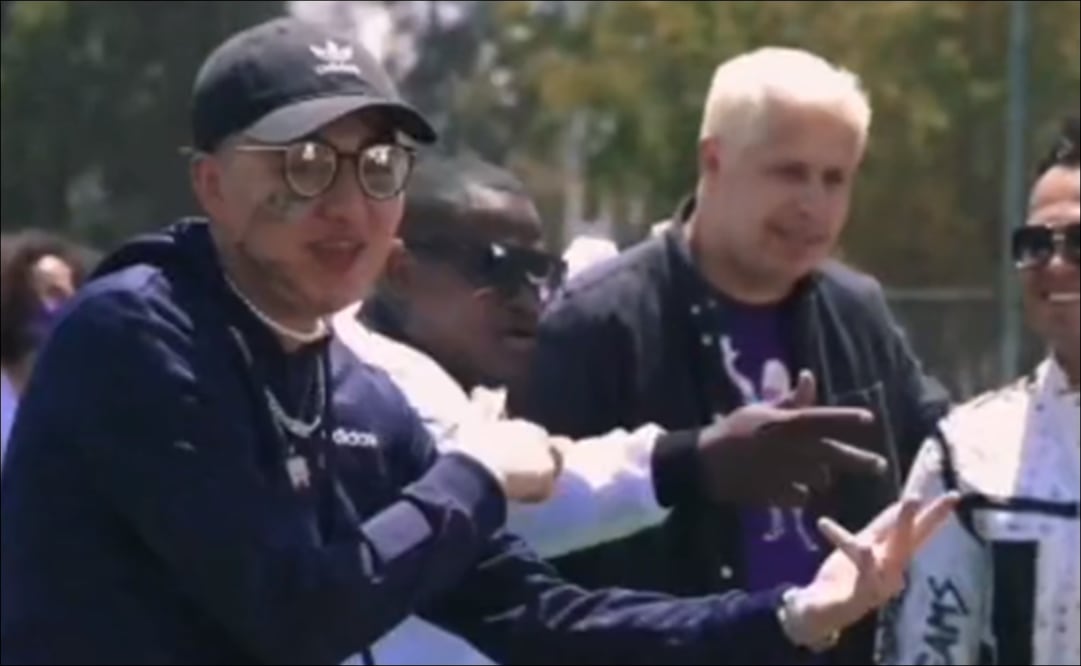 Dani Flow con el Bofo Bautista en un video musical - Foto: Especial