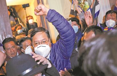 "Gobernaré para todos", dice Arce tras ganar presidenciales de Bolivia